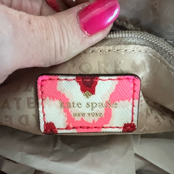 Gorgeous Kate Spade Handbag - Picture 6 of 7